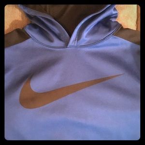 Nike boys youth XL